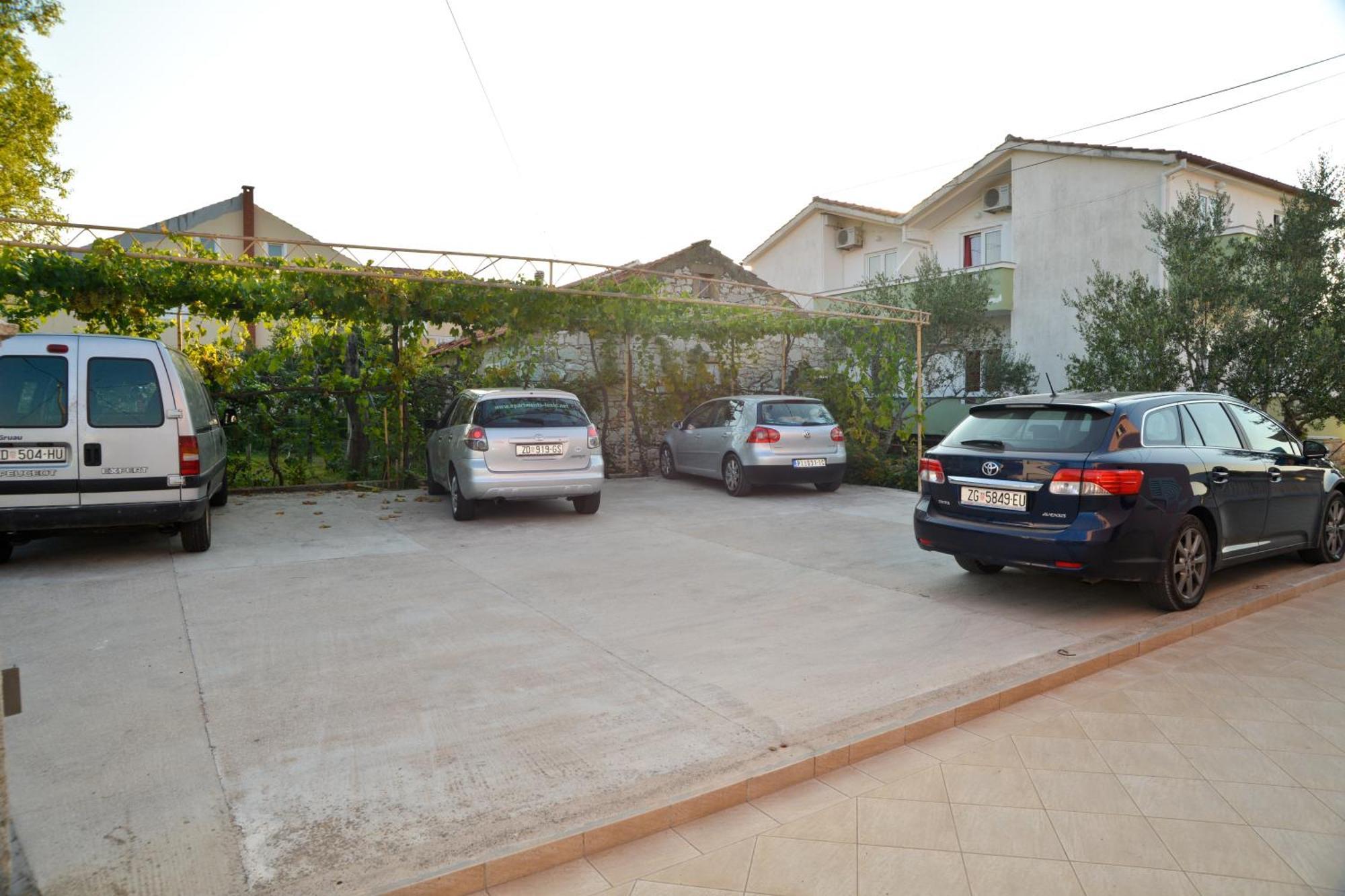 Apartments Lonic تشوكييتزا المظهر الخارجي الصورة